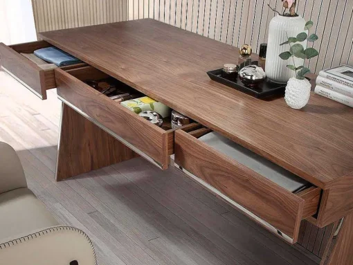 Bureau In Walnoothout 3217 Angel Cerda