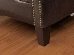 Clubfauteuil Van Leer Met Lived-In Uiterlijk Enguerrand