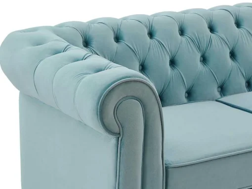 Drie- En Tweezitsbank Van Pastelblauw Velours Chesterfield