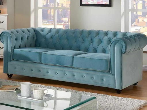 Drie- En Tweezitsbank Van Pastelblauw Velours Chesterfield