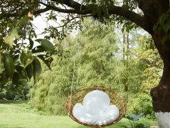 Hangstoel Van Gevlochten Hars - Rotaneffect Met Witte Kussen - Elioa