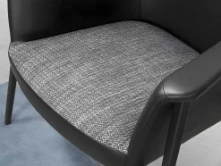 Met Stof En Ecoleder Beklede Fauteuil 5080 Angel Cerda