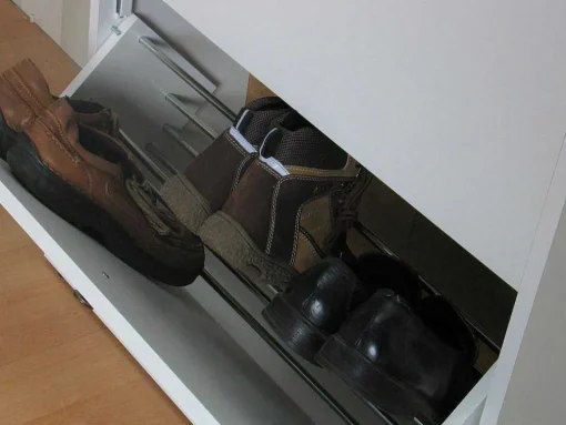 Schoenenkast Wit Venetie Met 3 Kleppen.