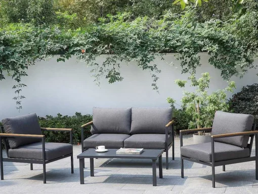 Tuinset Van Aluminium: Een Tweezitsbank, Twee Fauteuils En Een Salontafel Van Vairao Van Mylia